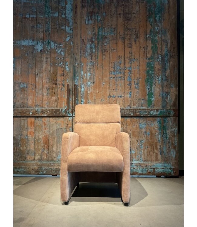 Eetkamerstoel George zoals afgebeeld: in bekleding: C-Adore 10