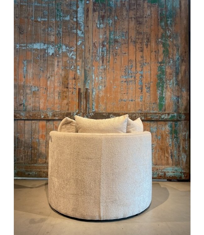 Fauteuil Roxanne (kan ook draaibaar) zoals afgebeeld: C-Fusion 196