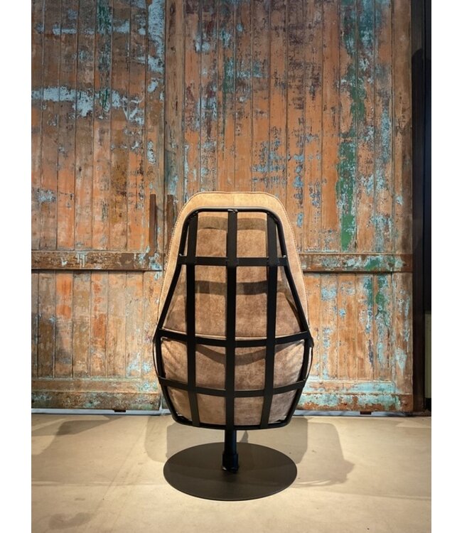 DS meubelen Fauteuil Jurre zoals afgebeeld: Hoge variant. In bekleding: Concrete Mou