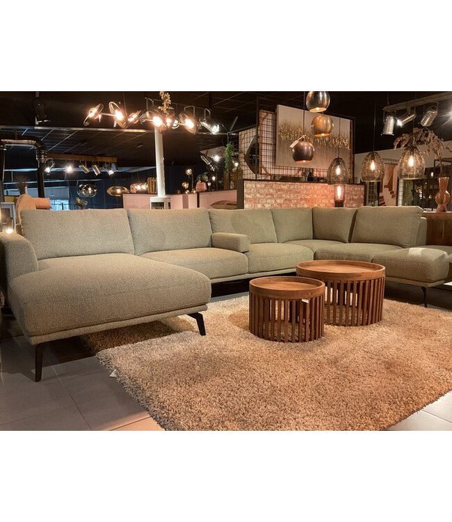 Rispens Bank Lotte zoals afgebeeld: Longchair + 2 zits + Ottomane. In bekleding: Opera 206 Thyme