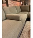 Rispens Bank Lotte zoals afgebeeld: Longchair + 2 zits + Ottomane. In bekleding: Opera 206 Thyme