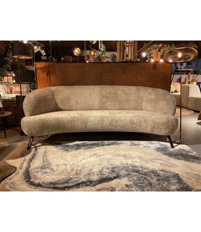 Rispens Bank Valente zoals afgebeeld: 3-Zits. In bekleding: Paris 109 desert