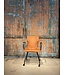 Eetkamerstoel Sofie zoals afgebeeld: Houten arm & skatewiel. In bekleding: Bull 09