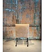 DS meubelen Eetkamerstoel Colt zoals afgebeeld met wiel, arm & harde zitting. In bekleding: Concrete Sand