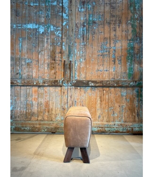 Gym Hocker zoals afgebeeld: in bekleding: G-Bull 10