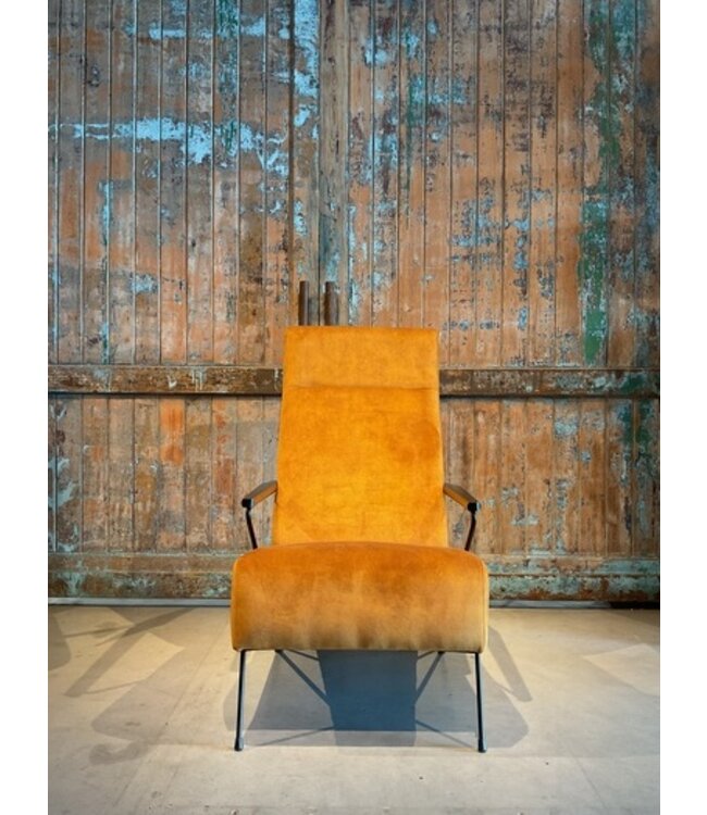 Fauteuil Lazy (High) in bekleding: C-Adore 132