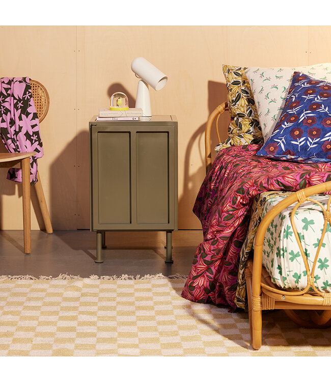 New Routz  Whitby Olijf Groen rechtsdraaiend