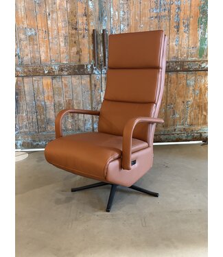 Rispens Relax Paris open arm elect.hoofdsteun-  Namibo Cognac Showroommodel