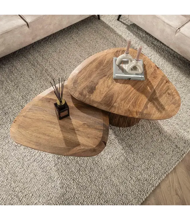 Rispens Salontafelset Wave – Set van 2 driehoekige tafels in zandkleurig mangohout