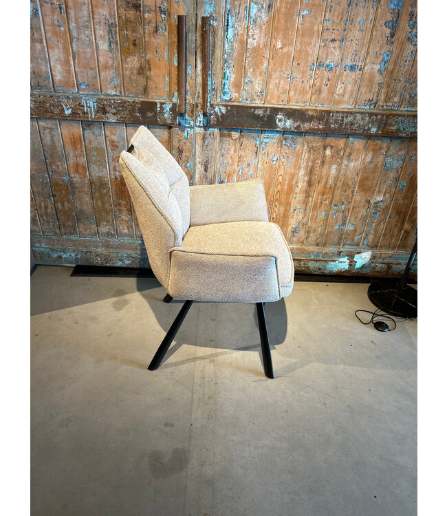 Rispens Eetkamerstoel Abel met arm – Bekleding Enter 10 – Comfort & keuzevrijheid