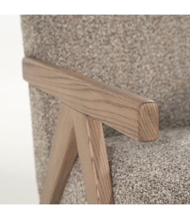 Eleonora Fauteuil Francis – Taupe Flou stof – Eleonora – Essenhout – 68x82x80 cm