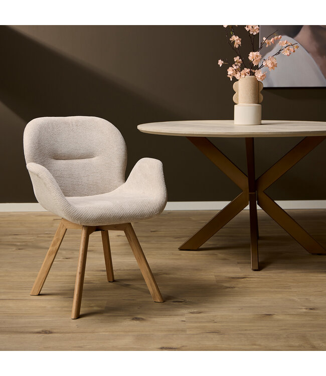 Starfurn Eetkamerstoel Jesse – Beige stof – 180° draaibaar – Met armleuningen – Houten poten