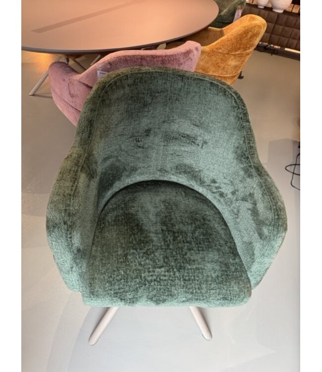 Rispens Eethoek – Ovale Tafel 240x120 cm met 6 Stoelen – Bergen Groen, Roze & Geel – Magnum Poot