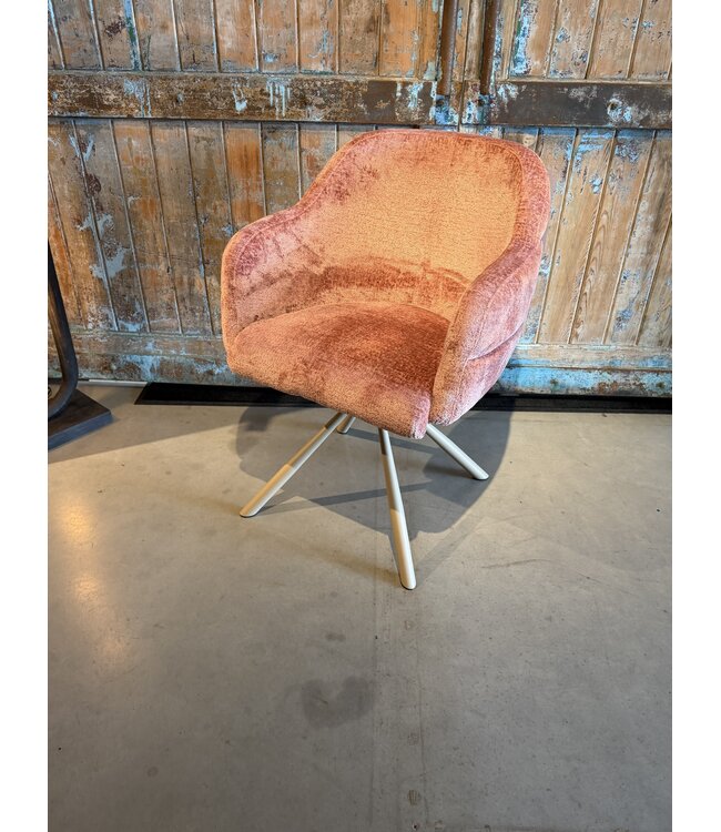 Rispens 435 Bergen 705 met poot Magnum – showroommodel – van €405 voor €300