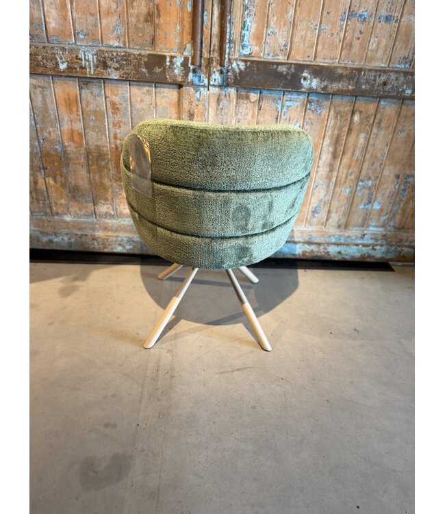 Rispens 435 Bergen 504 met poot Magnum – showroommodel – van €405 voor €300