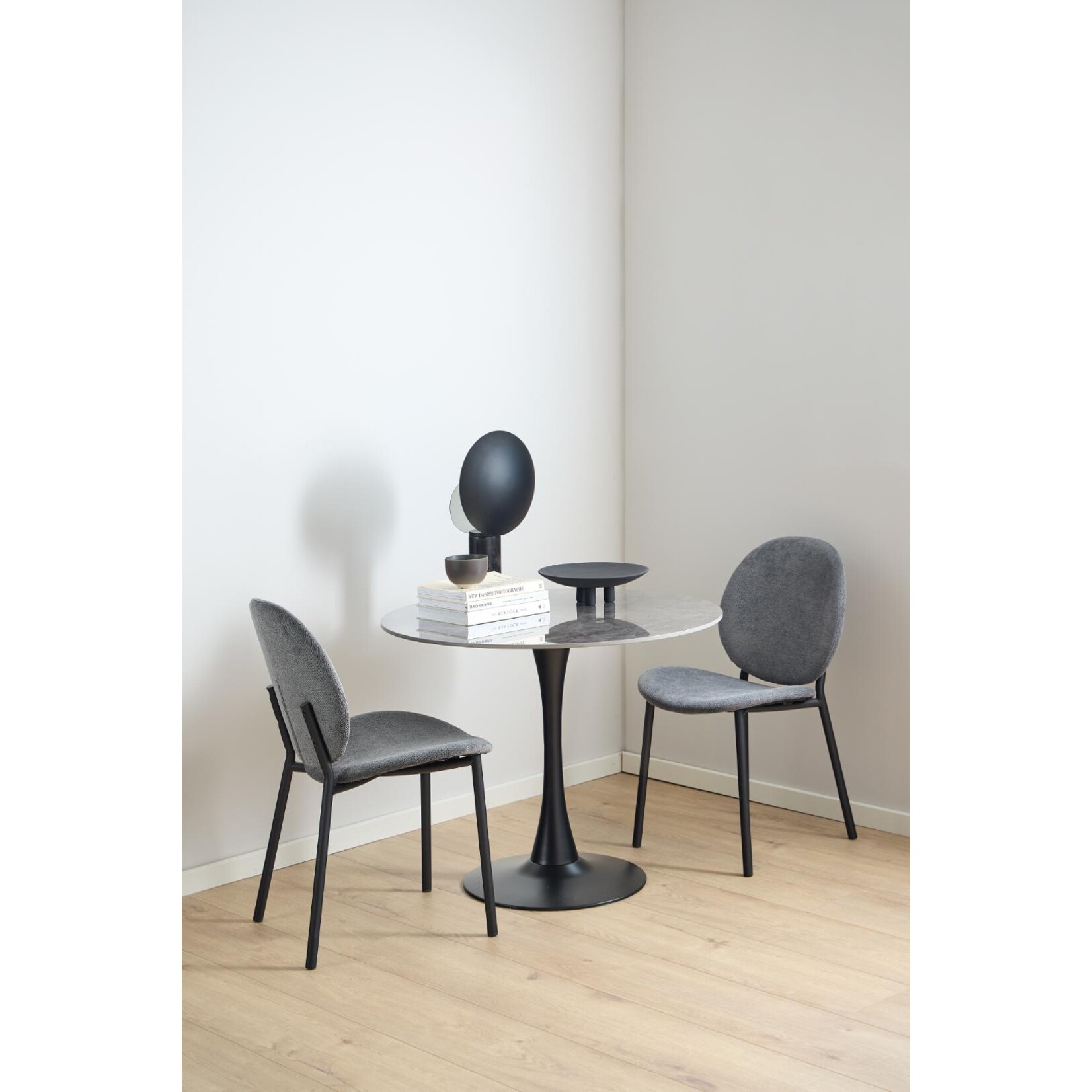 Malta eettafel Batis grijs