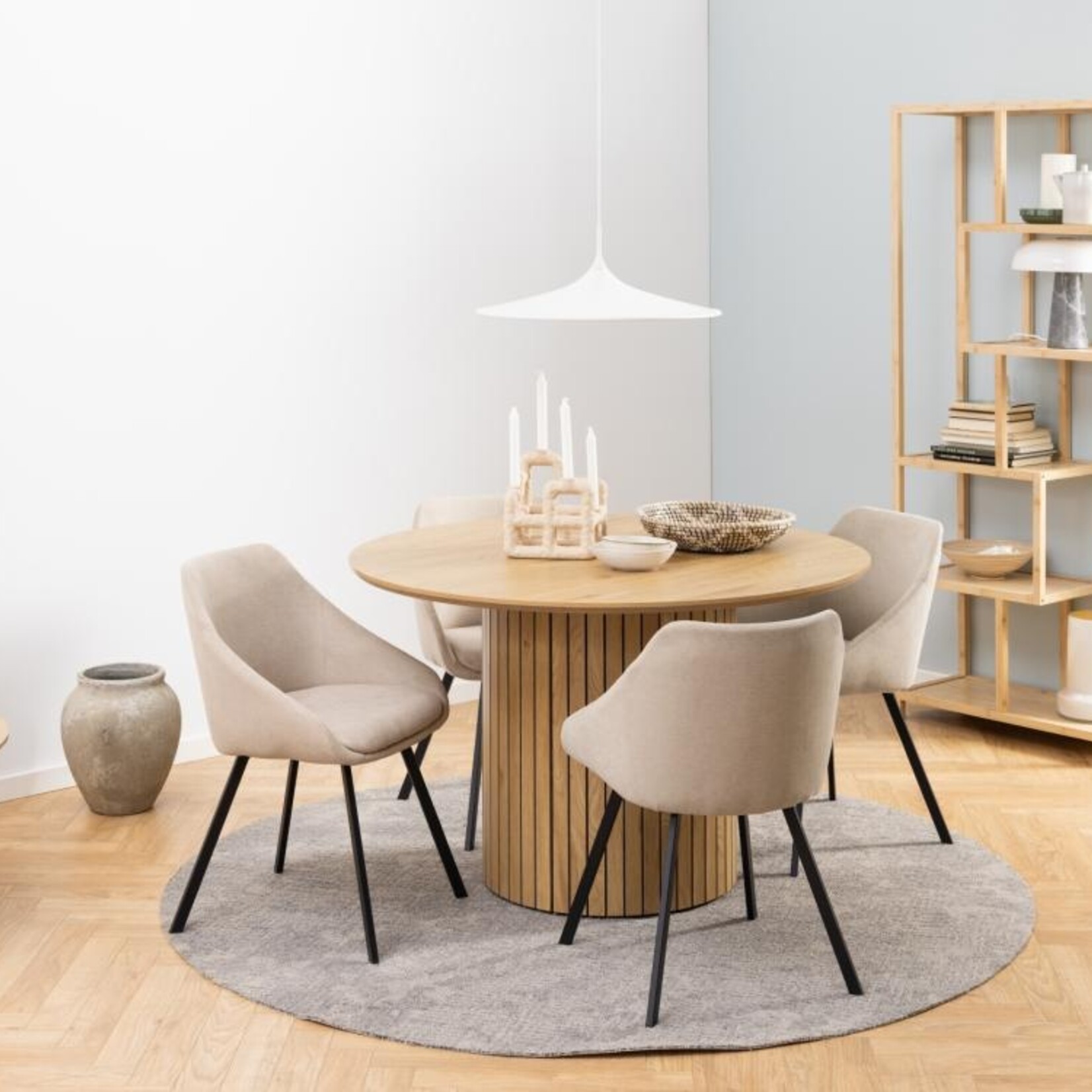 Yale eettafel wild eiken(Ø120x75 cm)