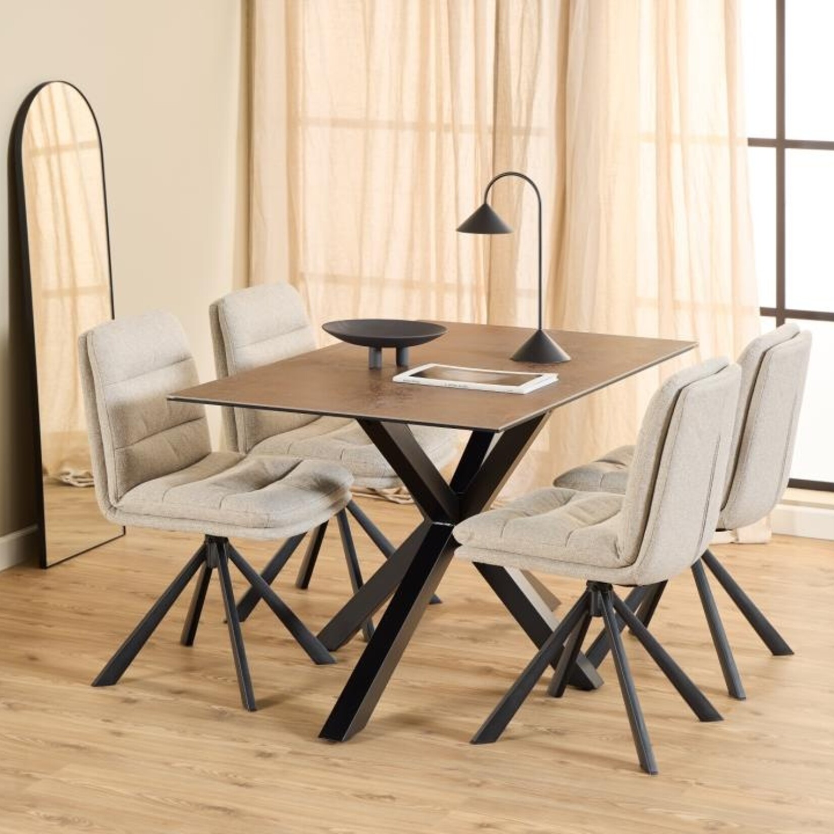 Eettafel Heaven roest bruin (135x80x75.5 cm)
