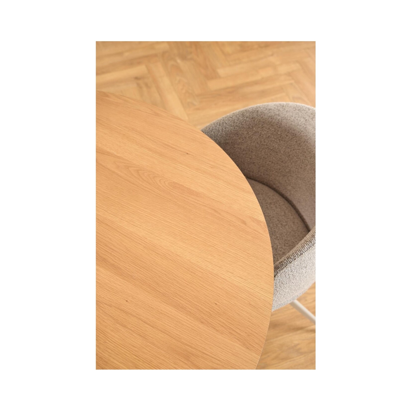 Soli eettafel mat eiken met grijze poot