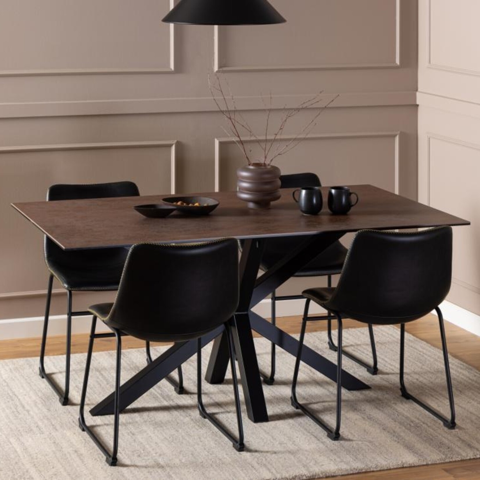 Heaven eettafel roestbruin (160x90x75.5 cm)