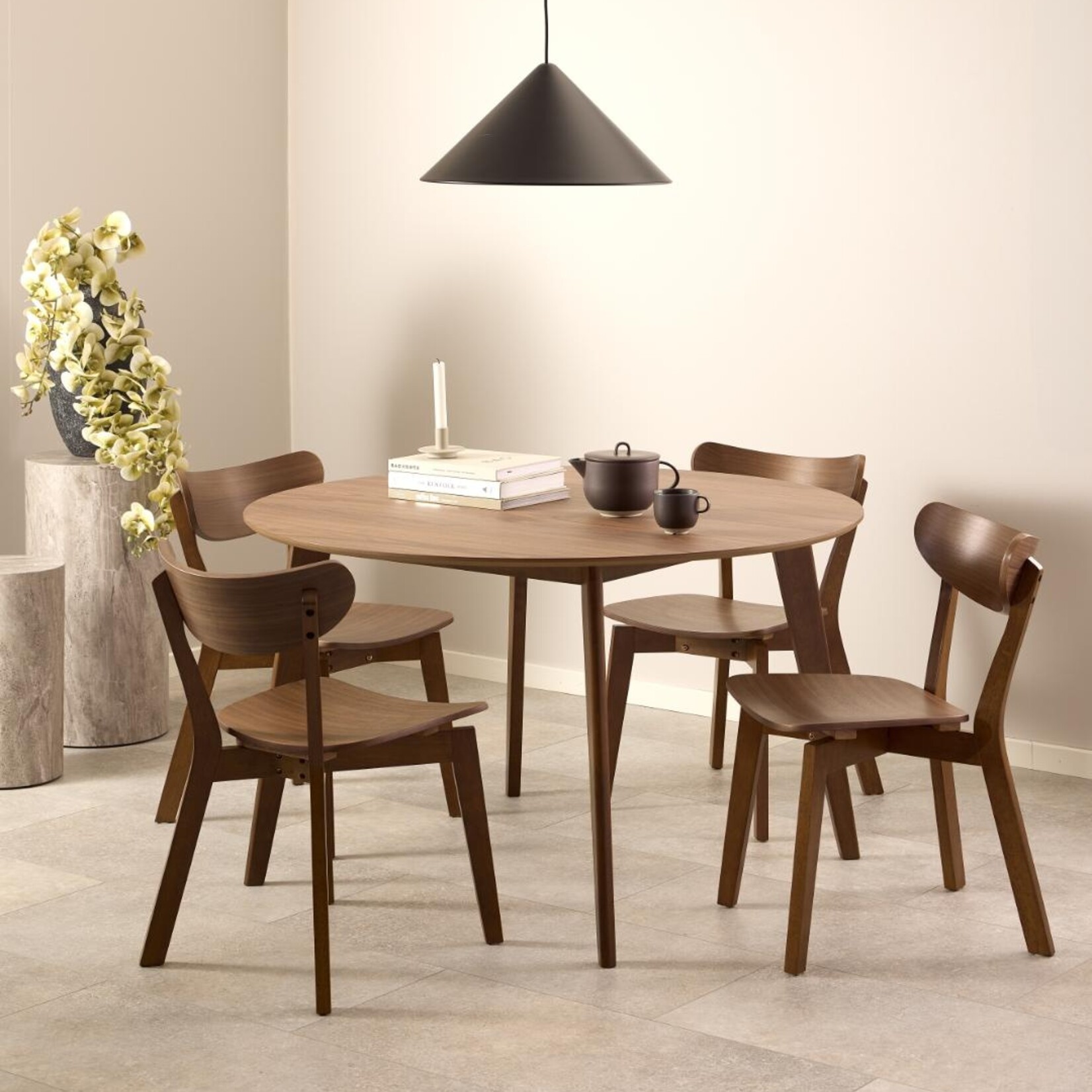 Roxby eettafel (Ø120x76 cm)