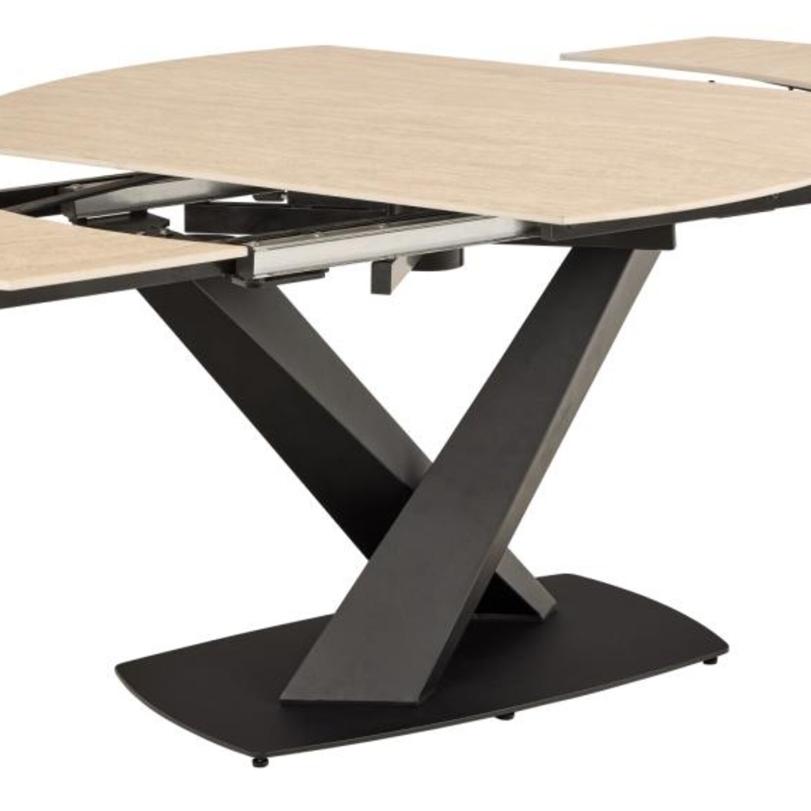Morella dining table
