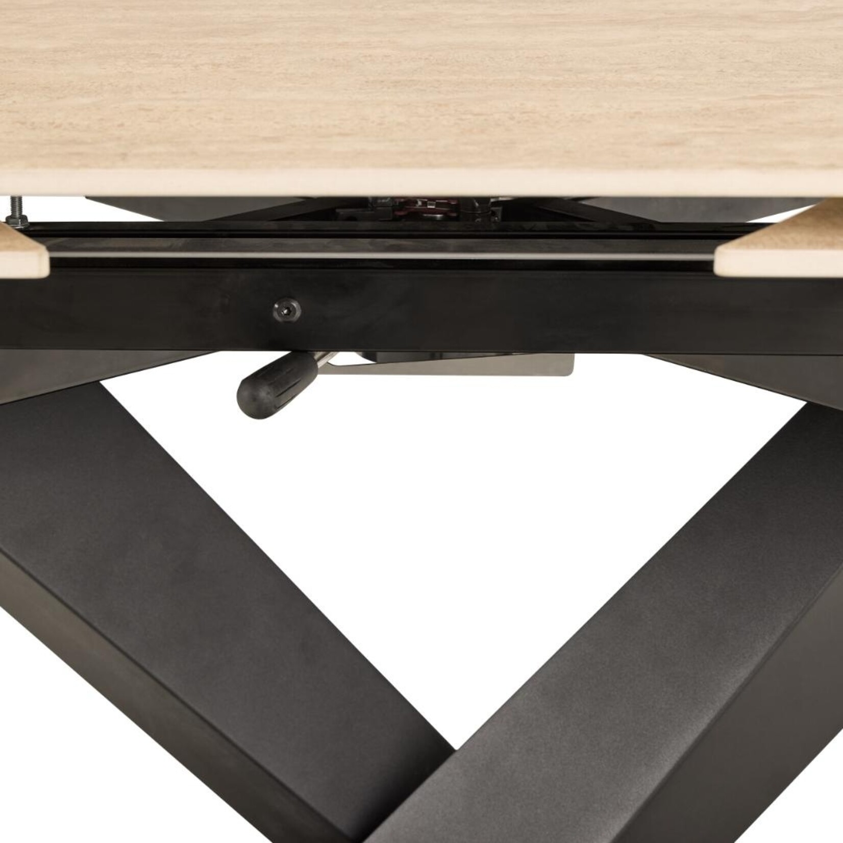 Morella dining table