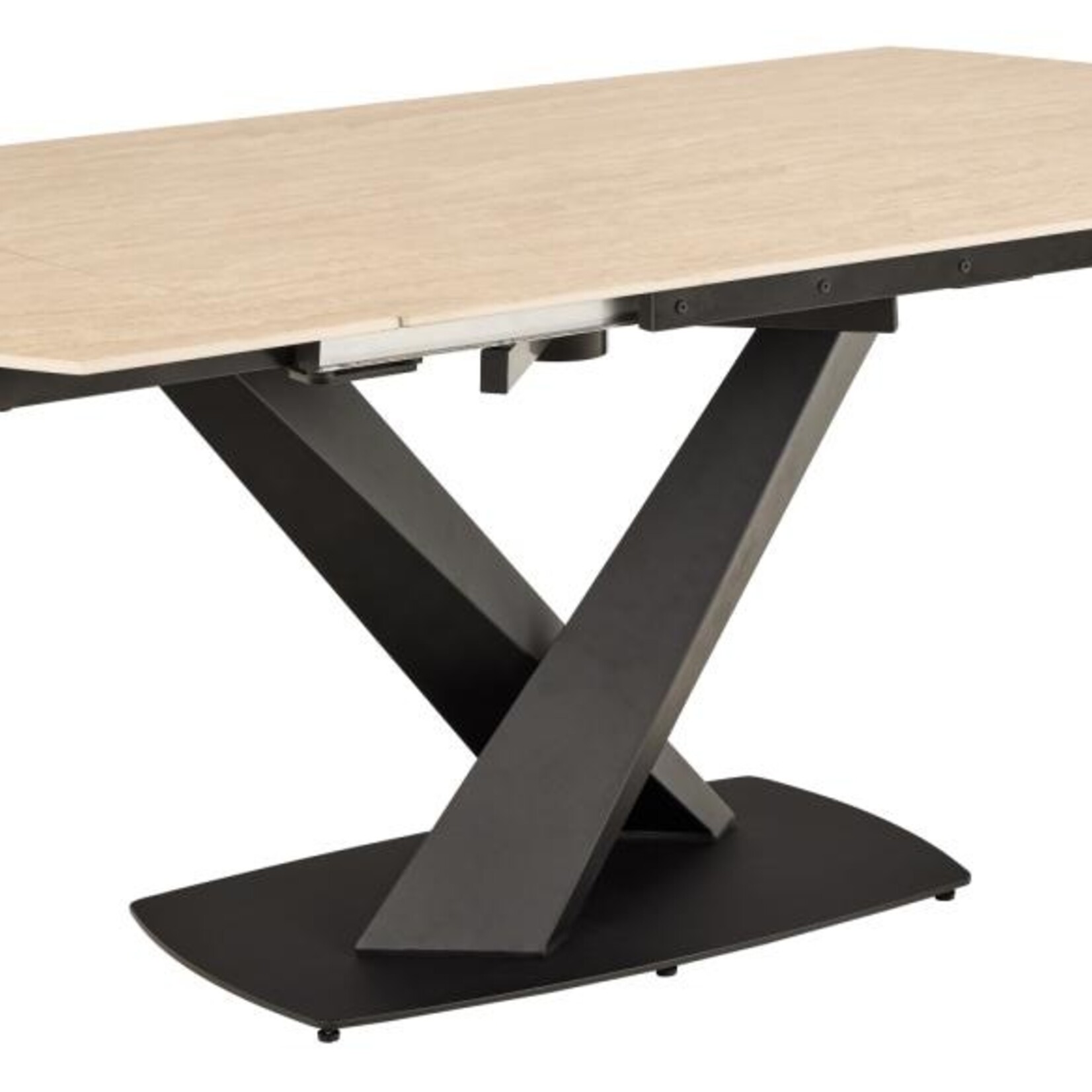 Morella dining table