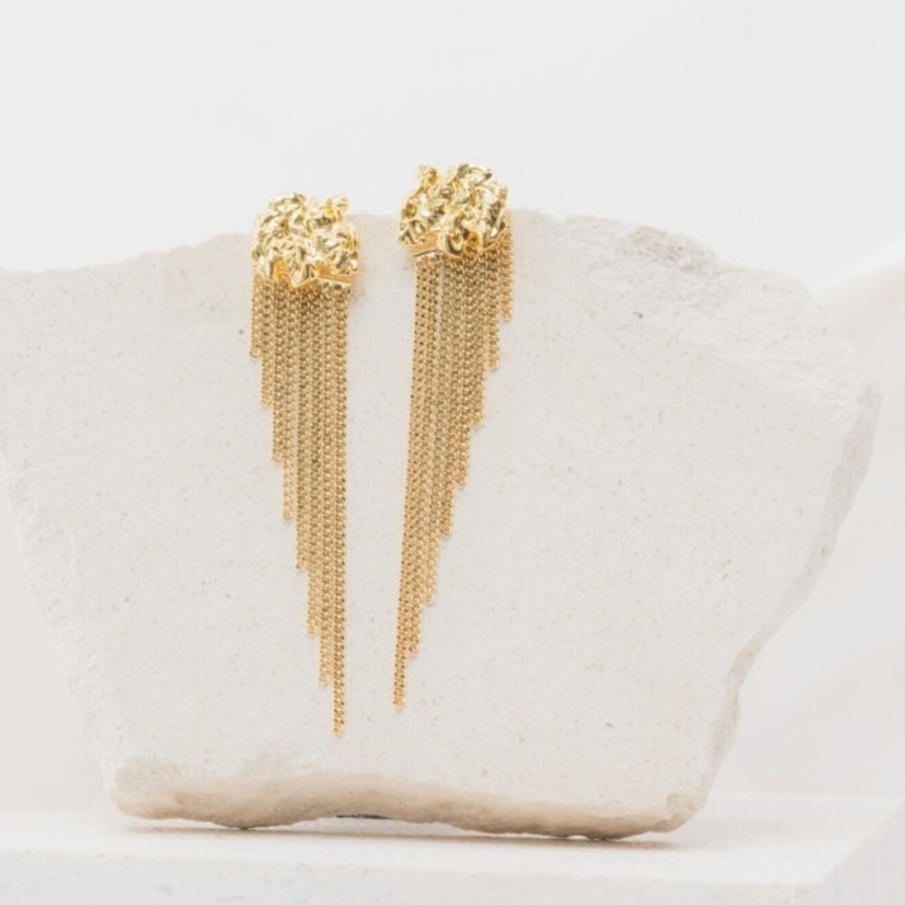 Diana lange gouden oorbellen