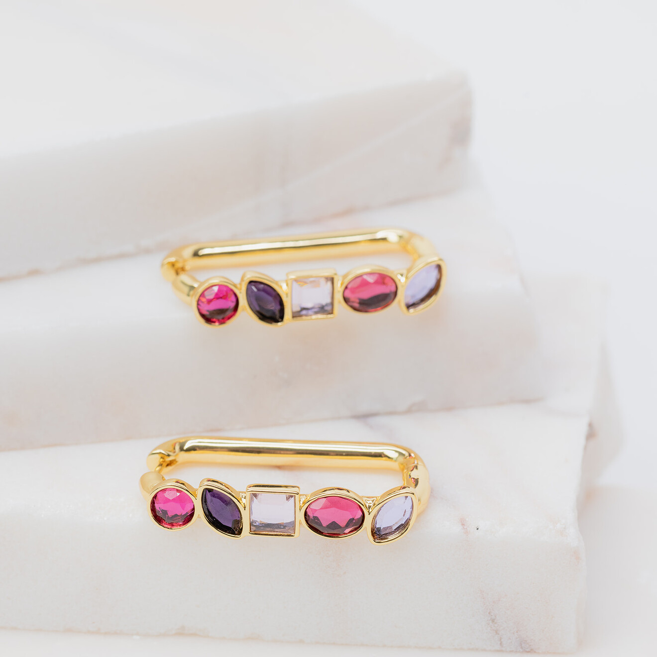 Molly fuchsia mix statement oorbellen