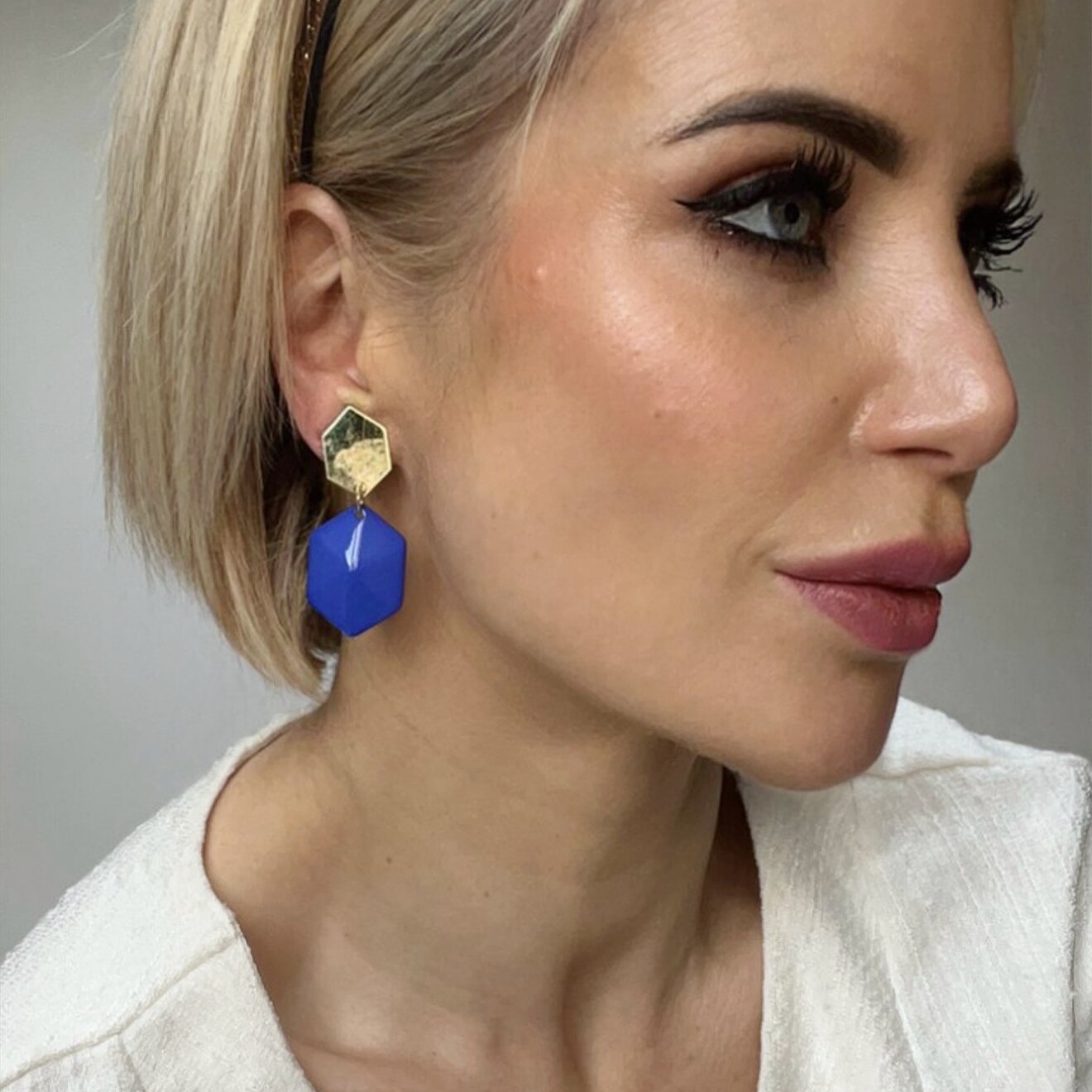 Klara classic clips blauwe oorbellen