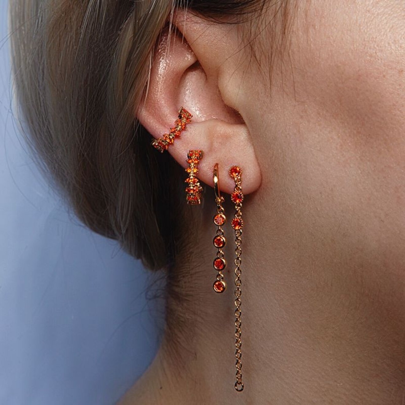 Katja ear cuff oranje goud