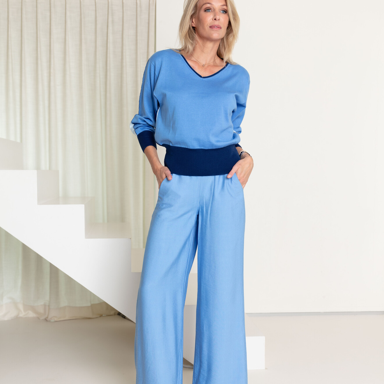 Luta blauwe broek met rekker achteraan