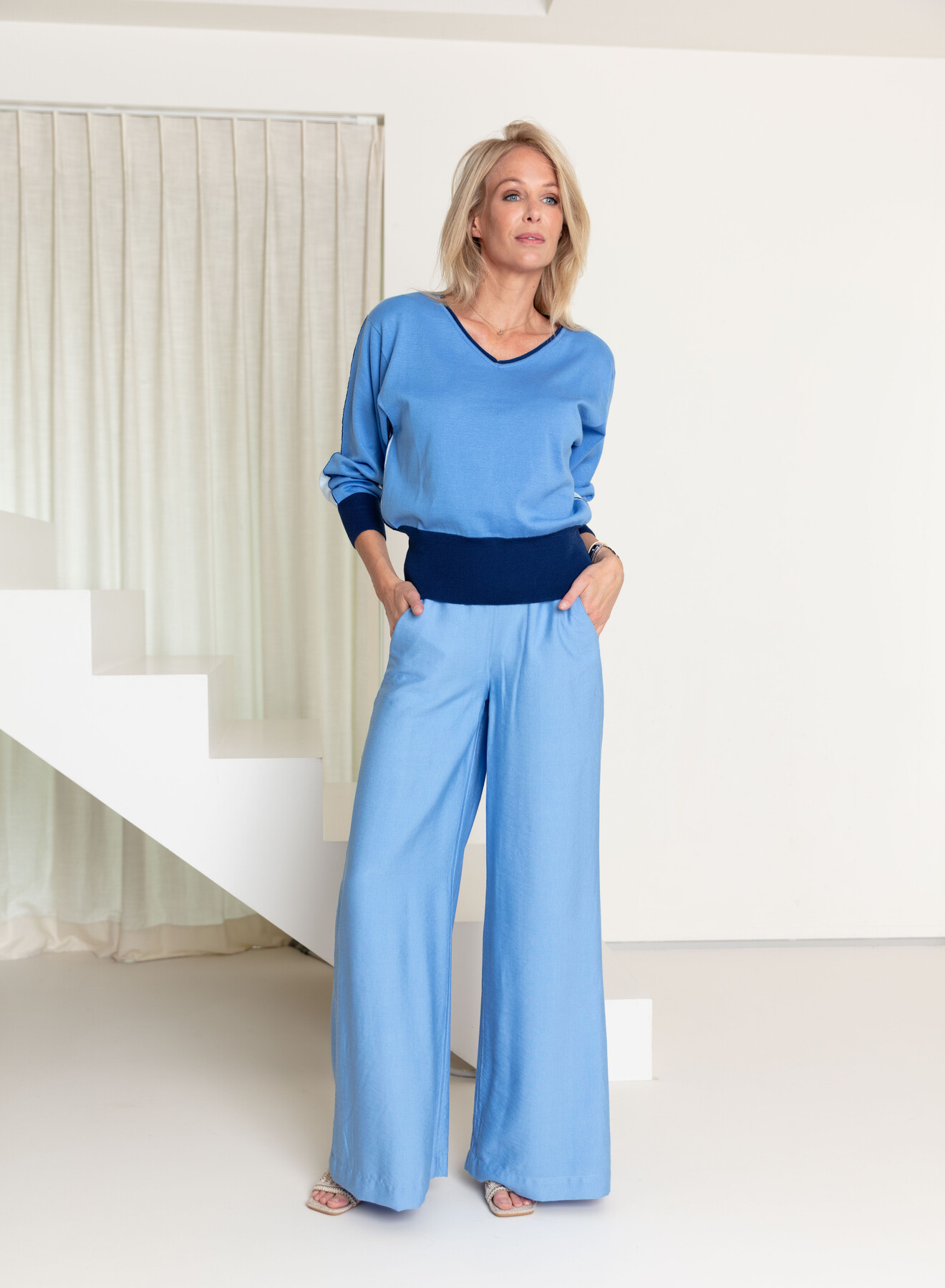 Luta blauwe broek met rekker achteraan