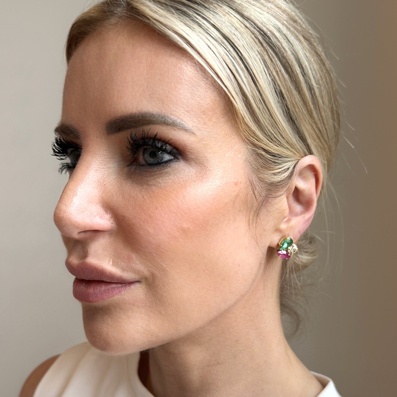 Ariël mini stud multi mix oorbellen