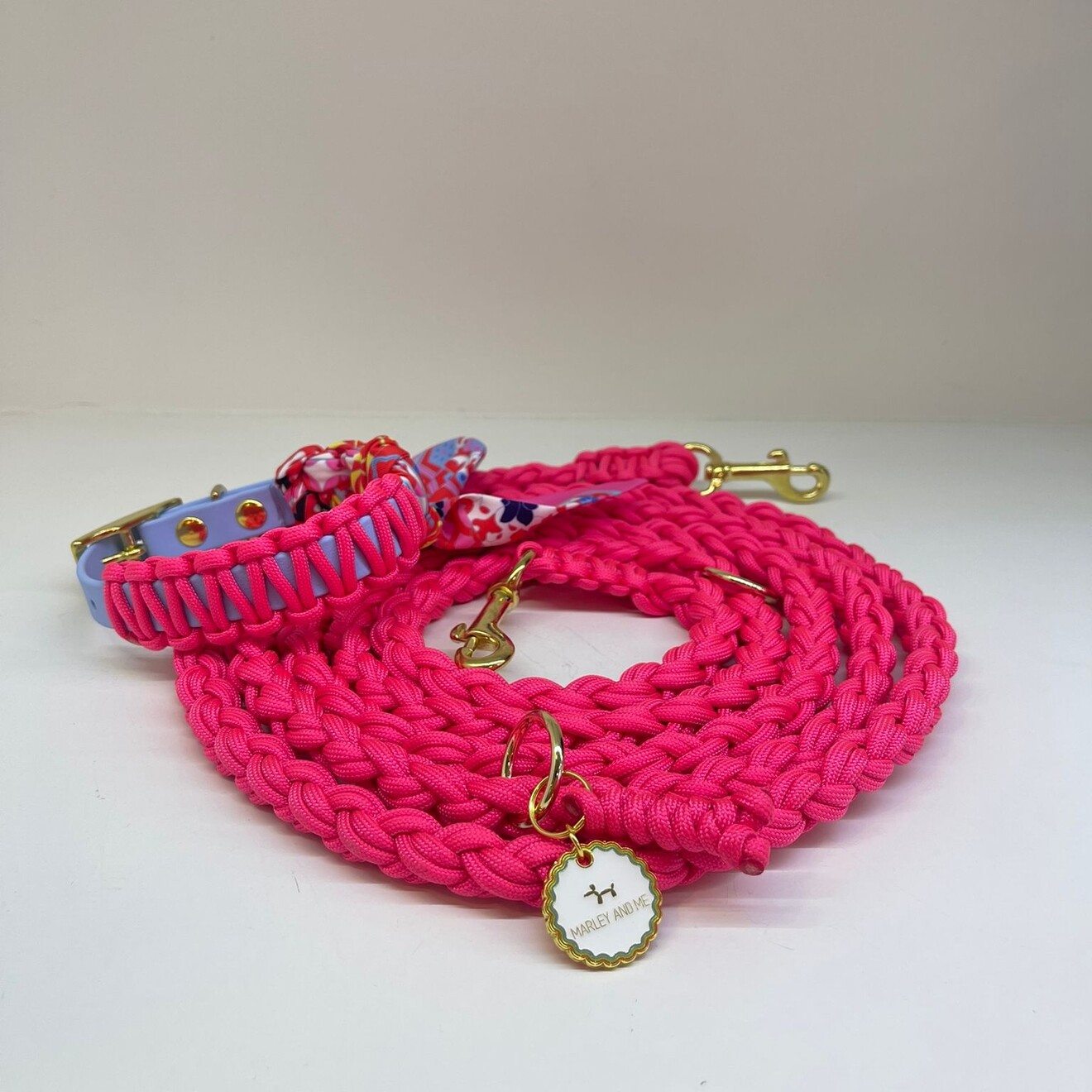 Gevlochten hands free leiband L.A cherry pink L