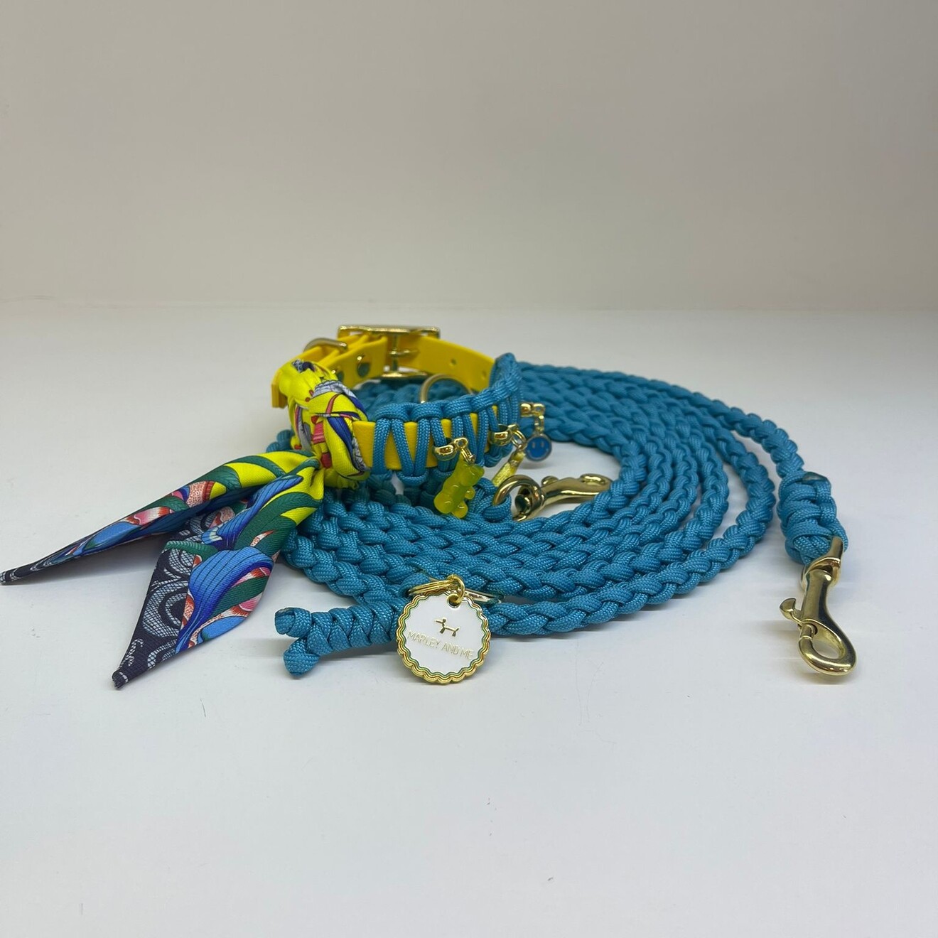 Marley halsband met charms