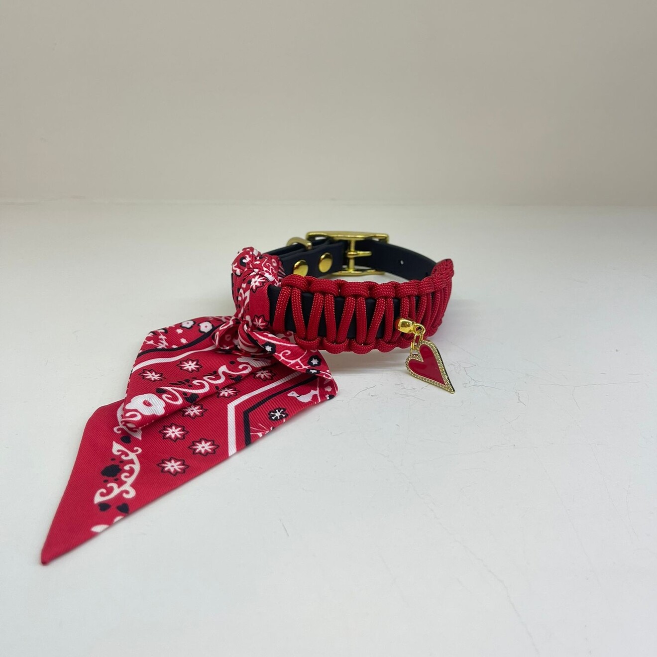 Marley bis halsband