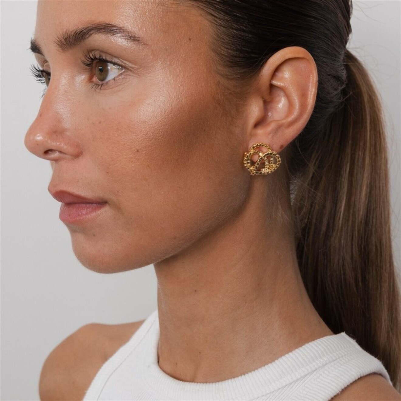 Amore stud oorbellen goud