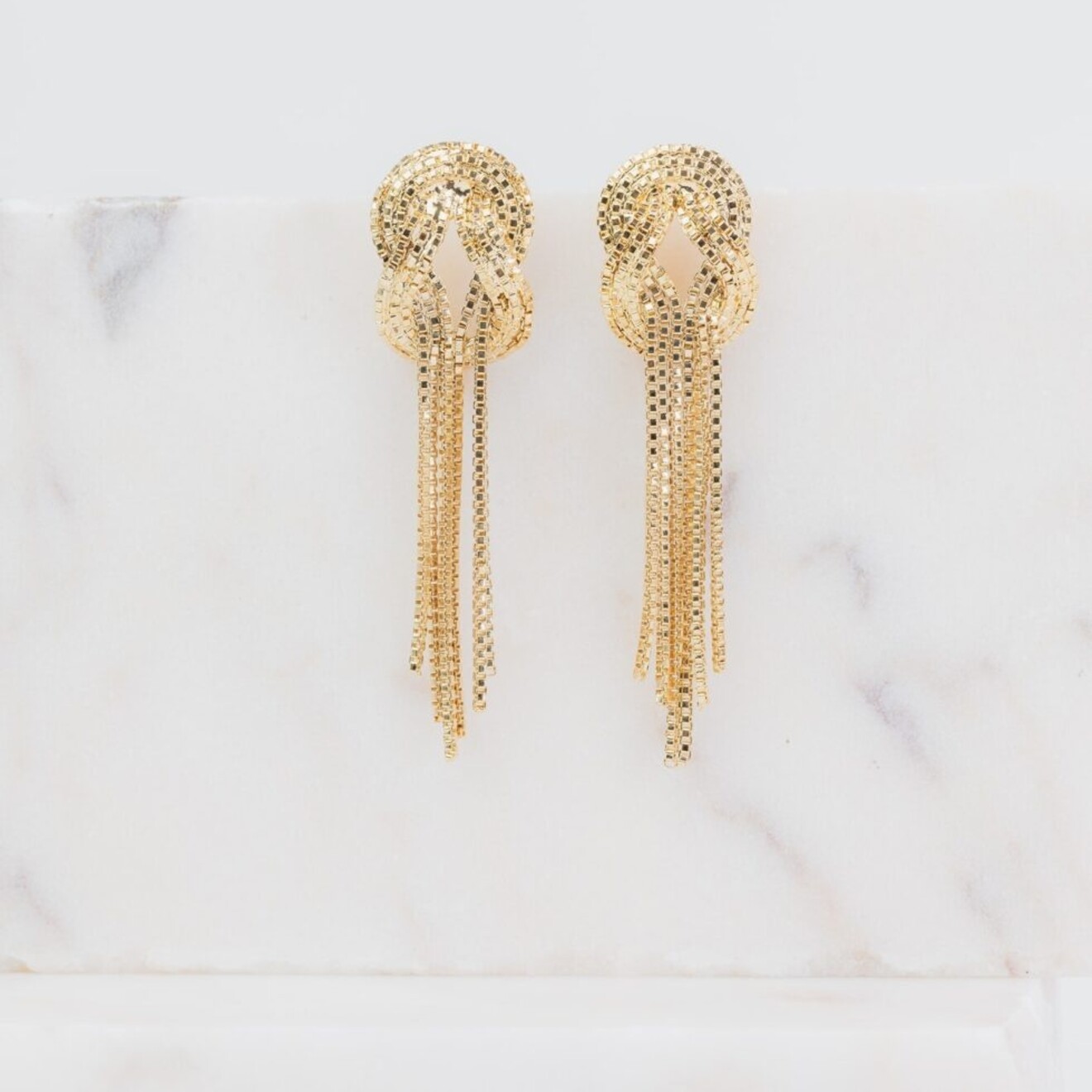 Augusta gouden lange oorbellen