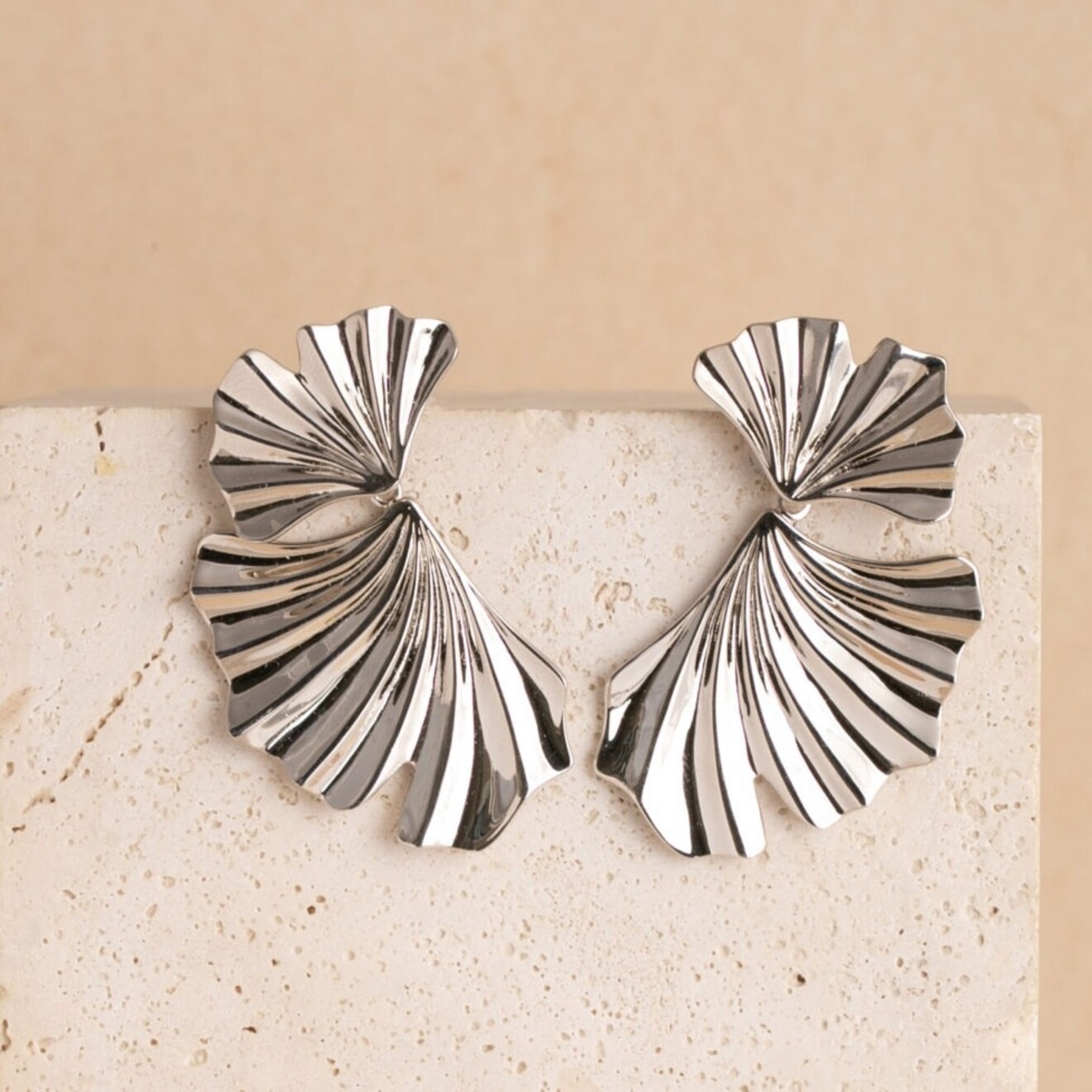 Ginkgo zilver statement oorbellen zilver