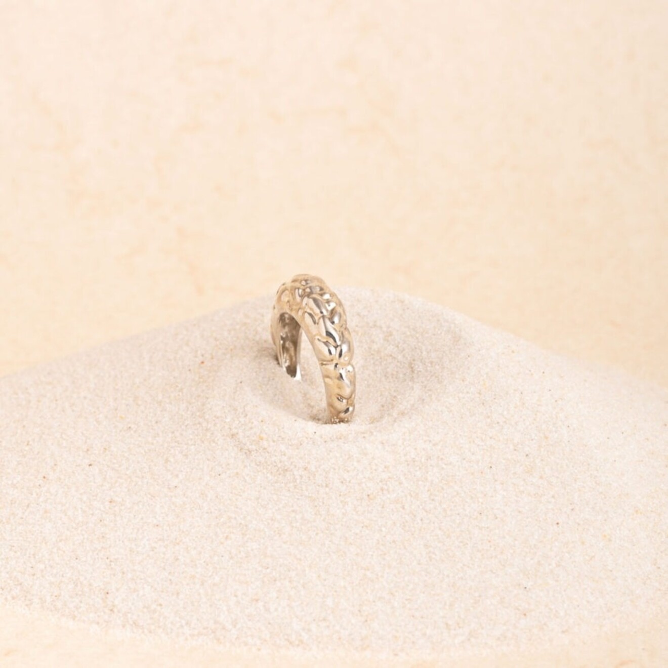 Petra structured ring zilver