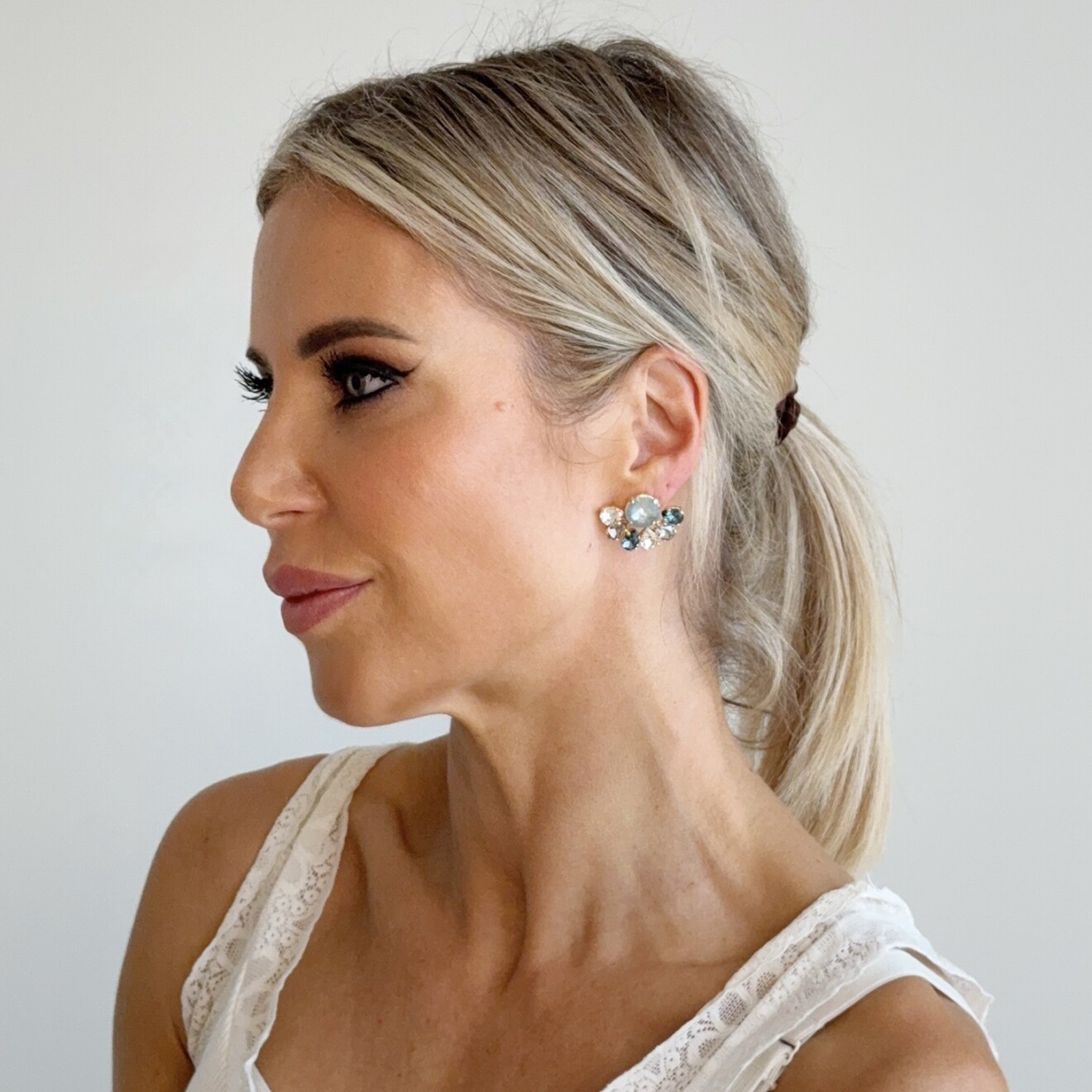 Inke halve bloem oorbellen mix blauw