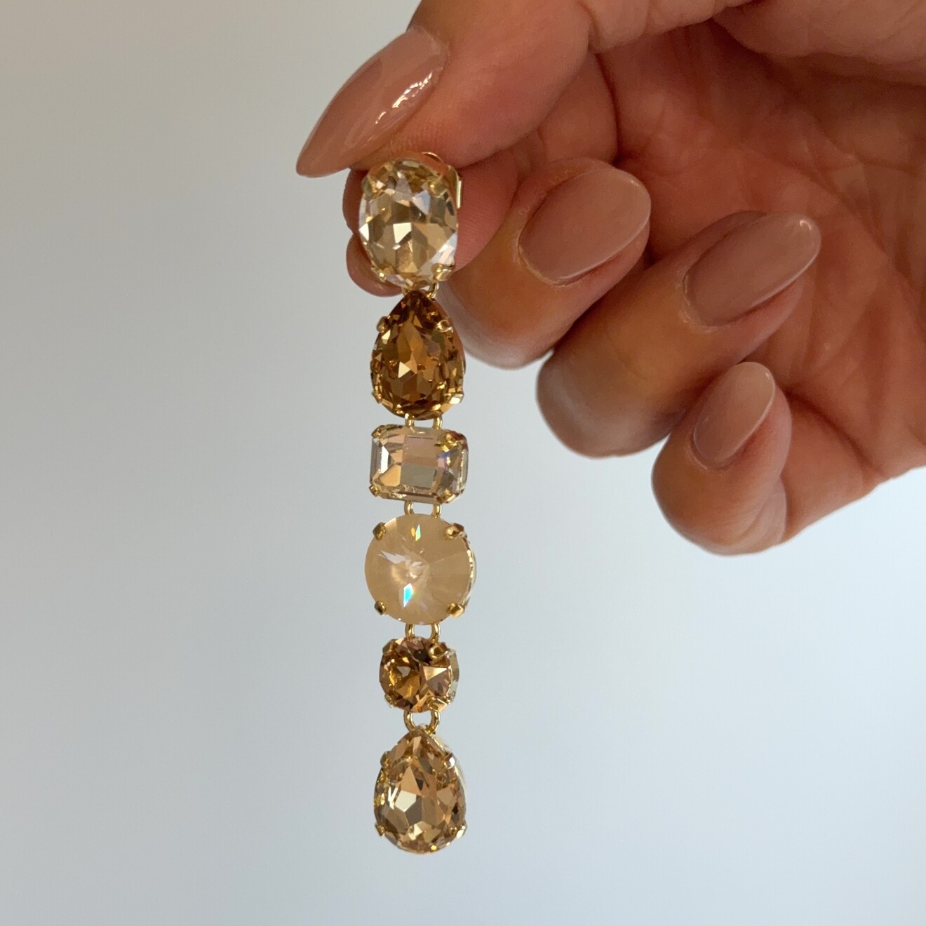 Charlotte lange oorbellen mix champagne