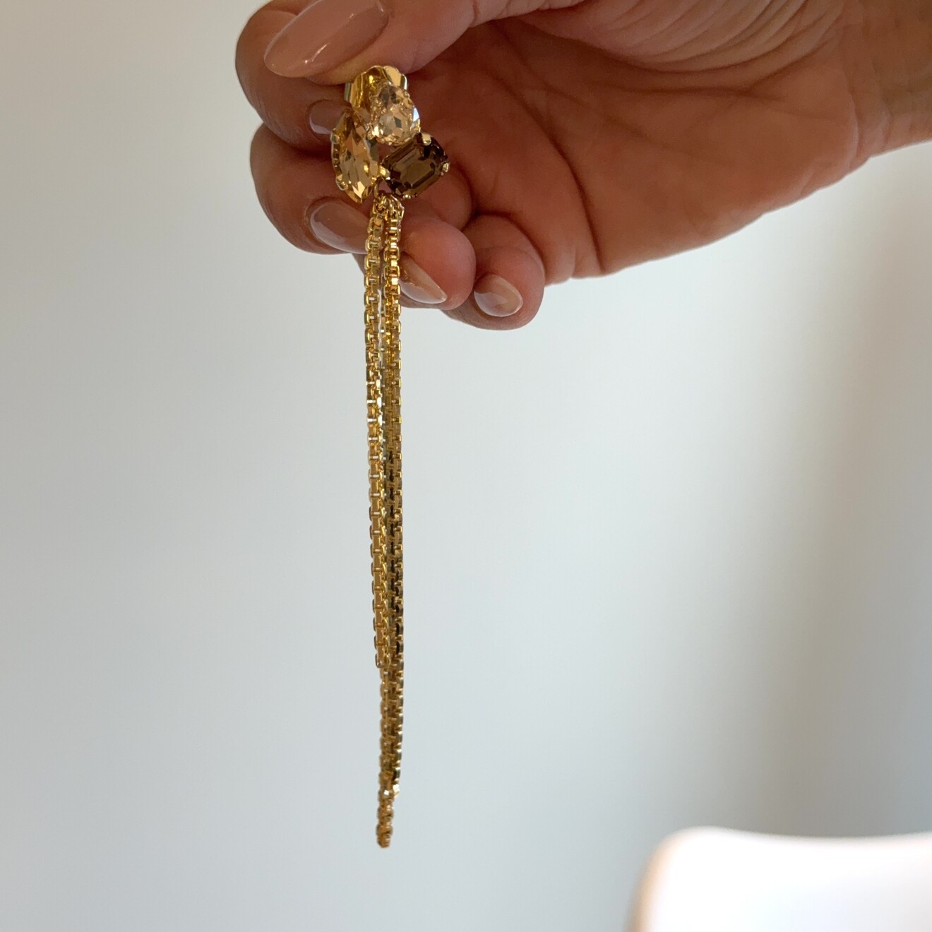 Ariël amber mix oorbellen met ketting goud