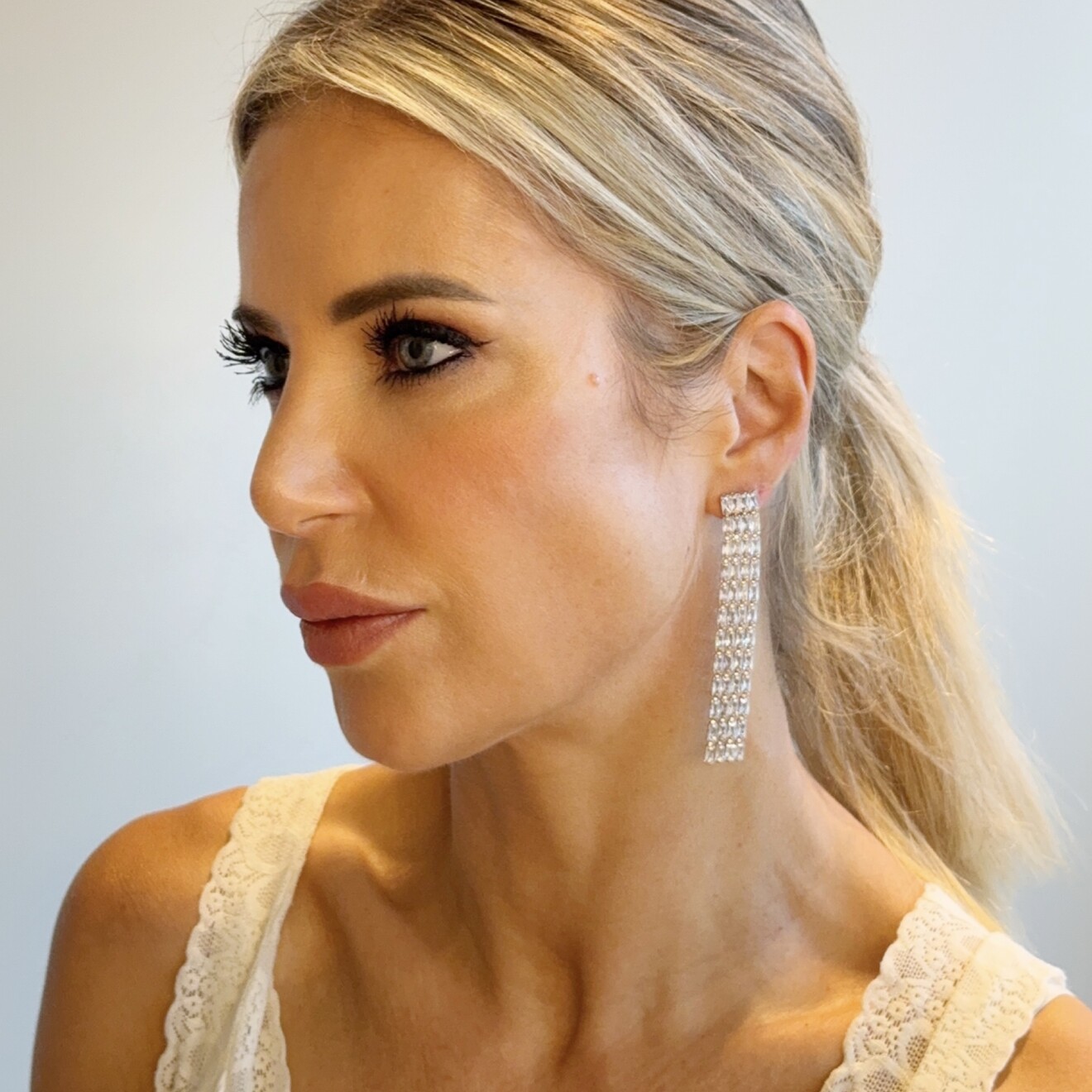 Tiny lange strass oorbellen zilver