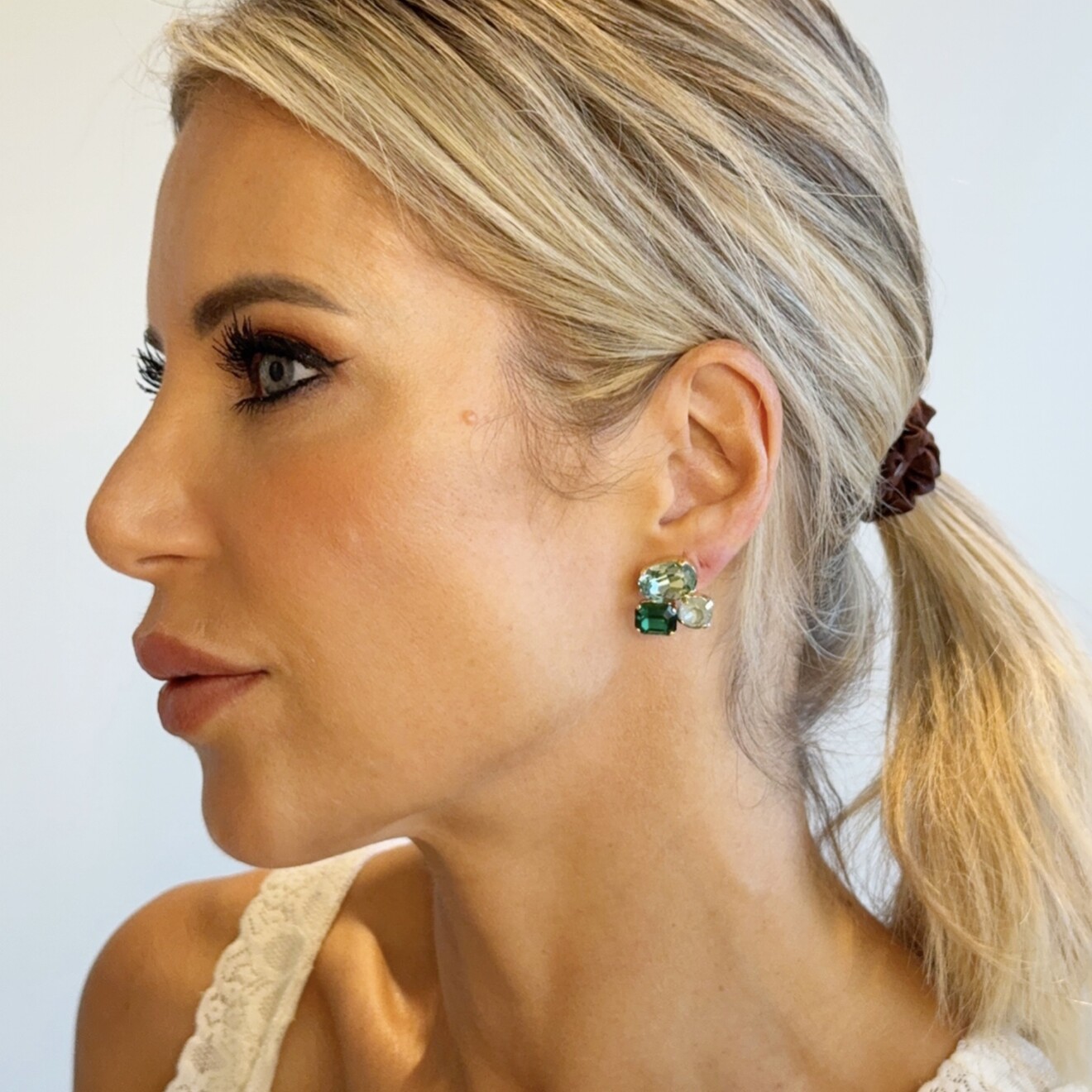 Conny stud oorbellen multi groen