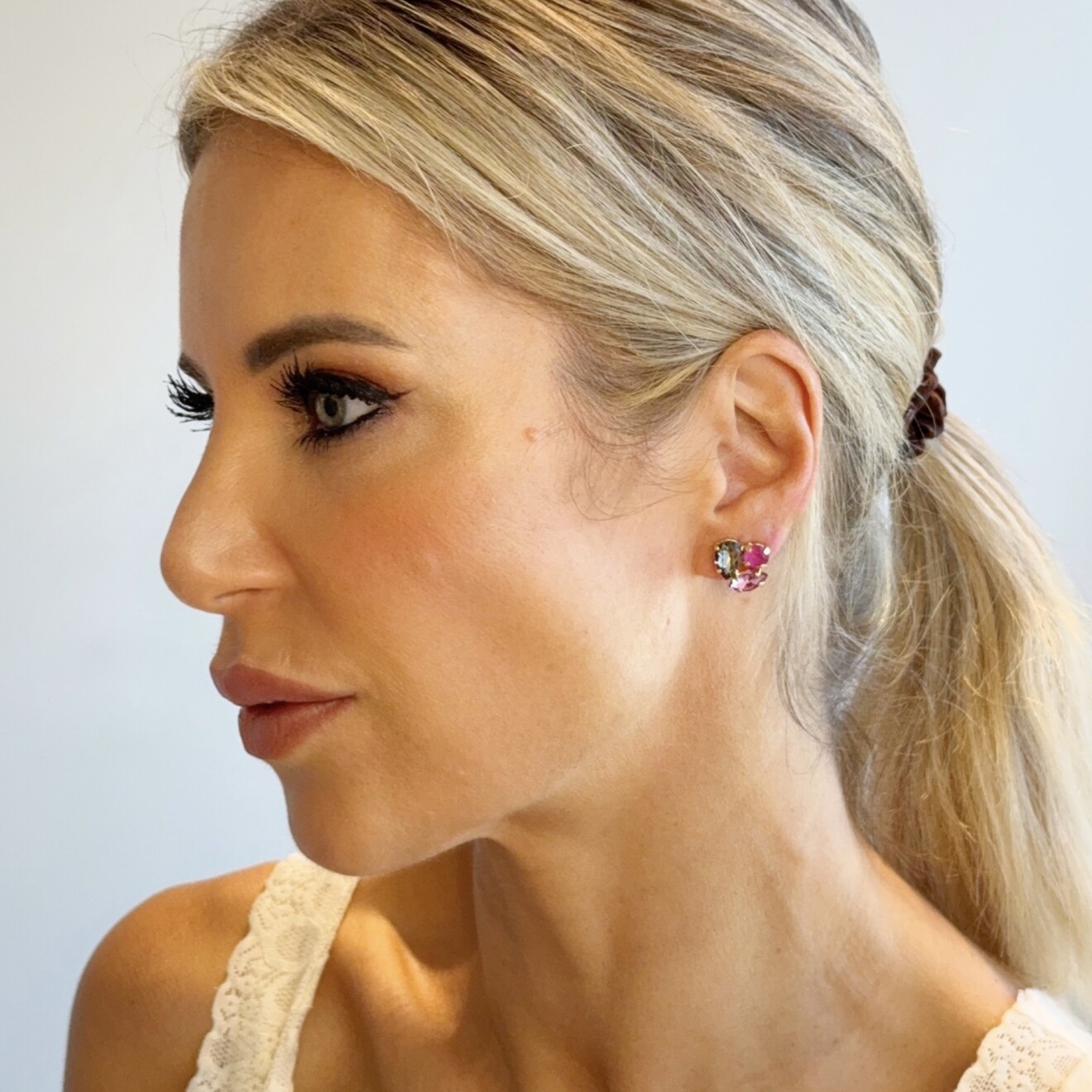 Ariël mini stud oorbellen paars & roze mix licht