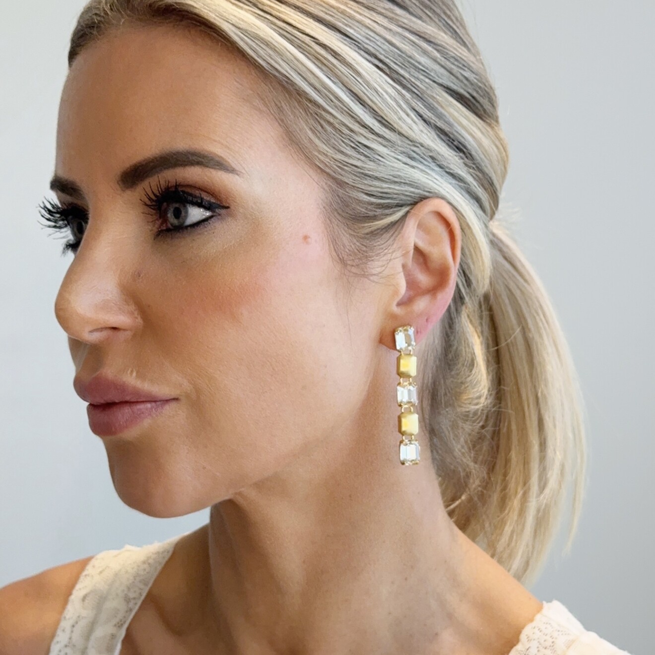 Laure oorbellen goud champagne