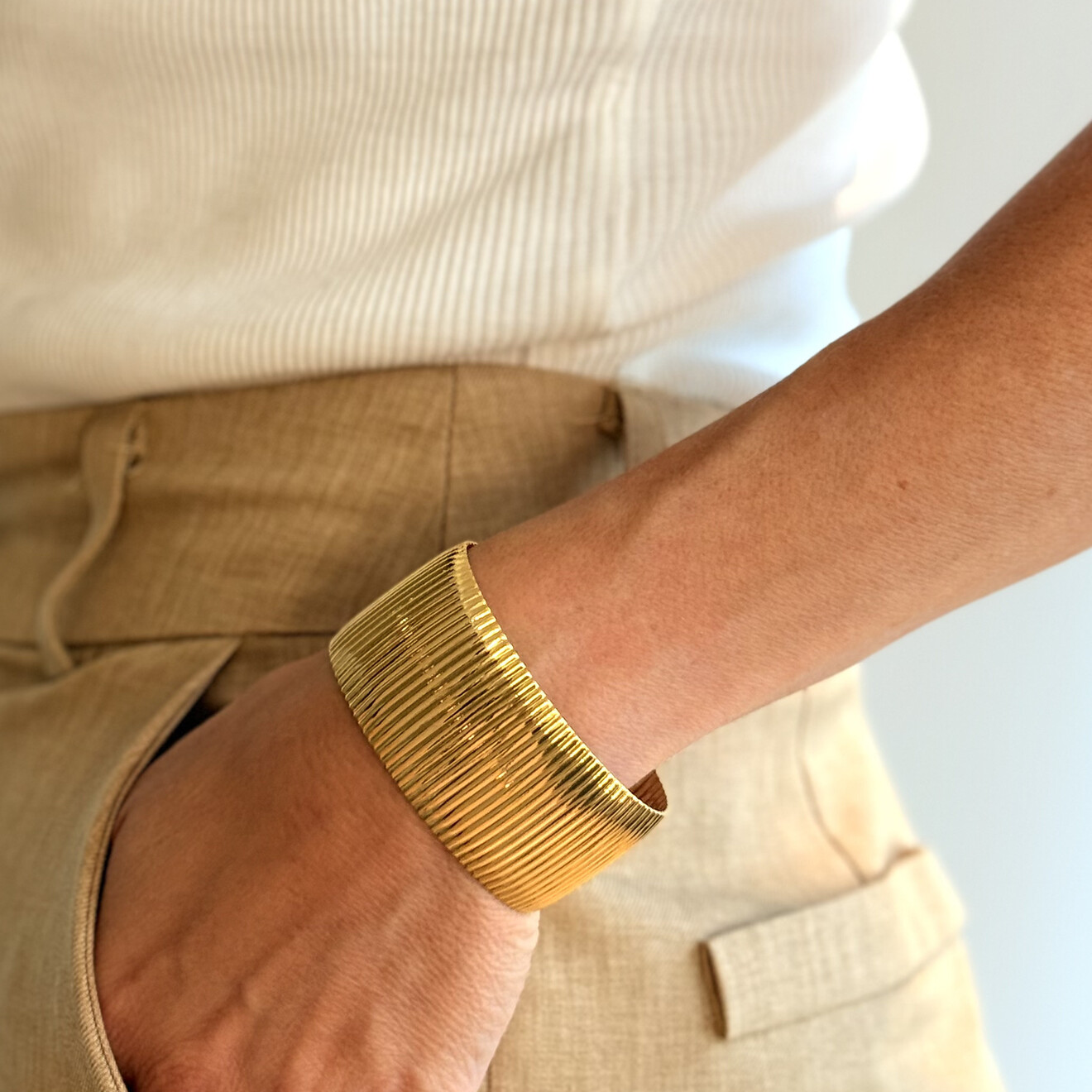 Klara bangle armband goud